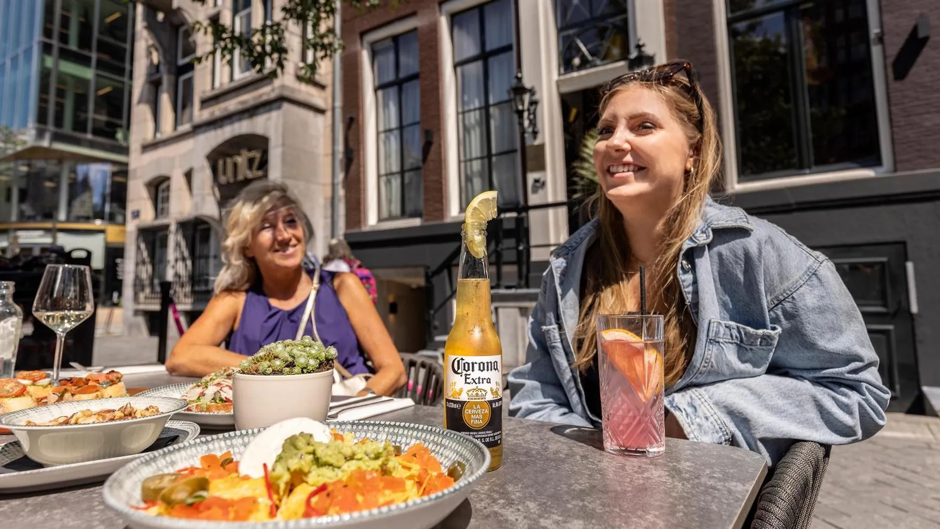 Mister Highland Hotel Amsterdam 4*,