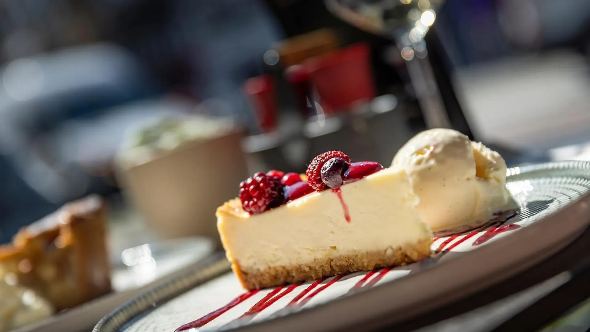 Mister Highland Hotel Amsterdam 4*,